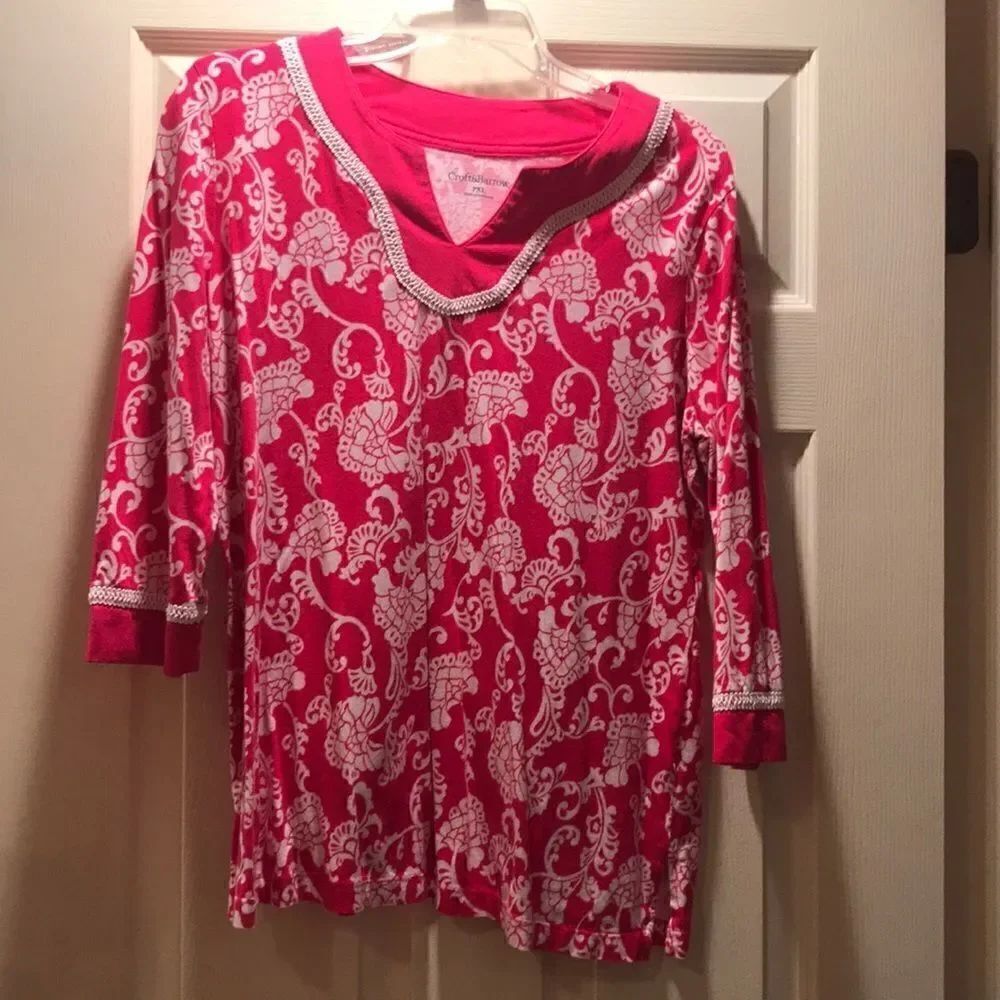 (5/$25) Croft & Barrow Pink & White tunic top